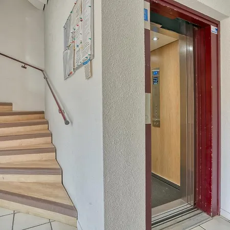 Michelet Apartment *