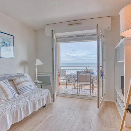 Michelet Apartment