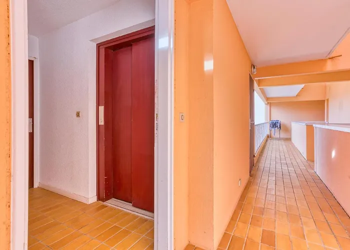 アパート Michelet *